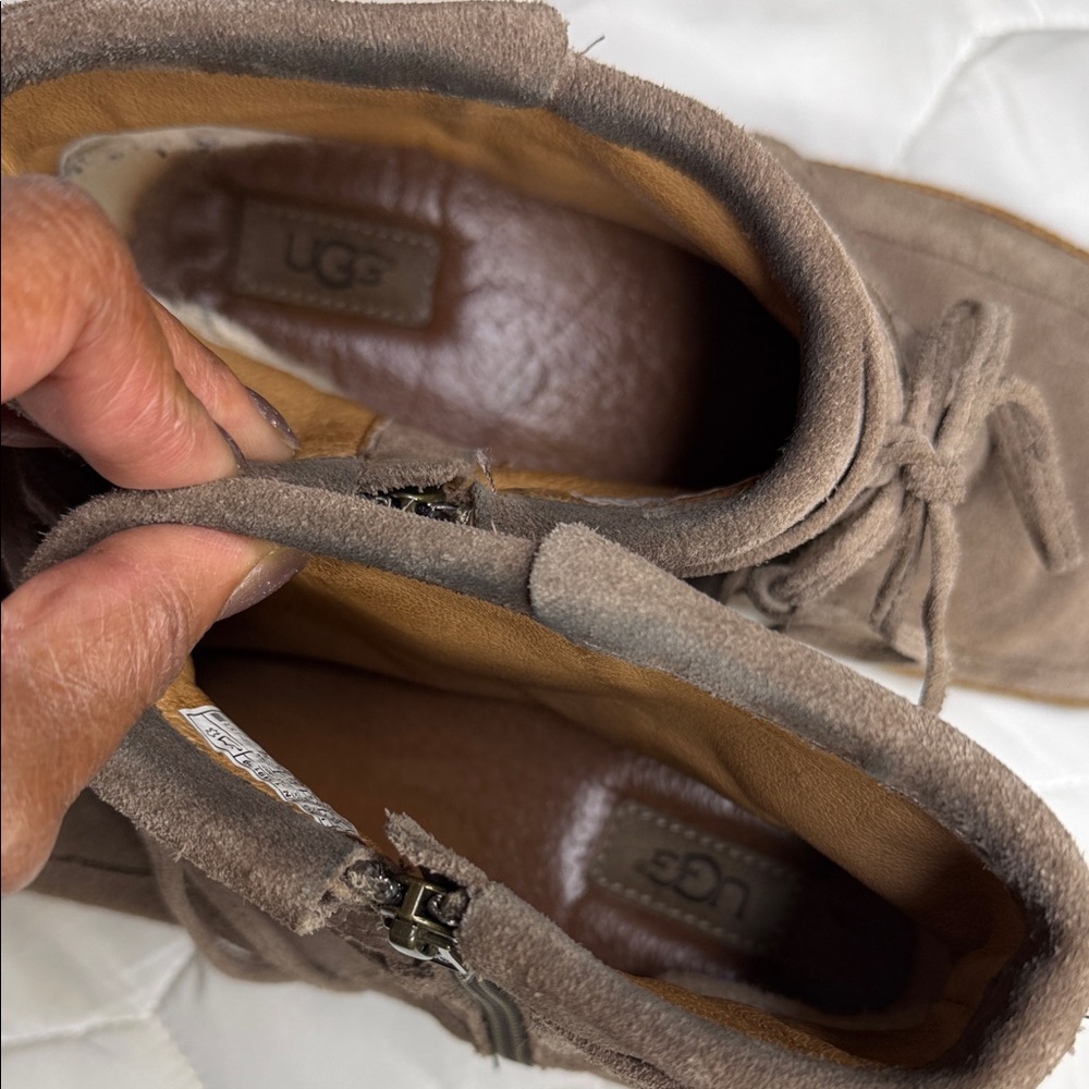 UGG Women’s Suede Reid Boots - Picture 5 of 9